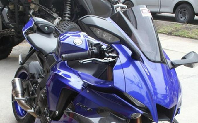 2025 Yamaha YZF-R1 R1