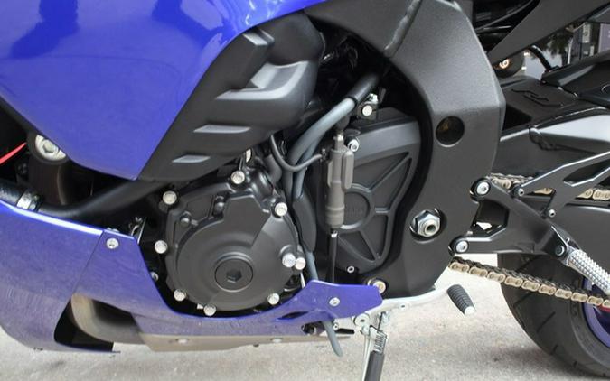 2025 Yamaha YZF-R1 R1