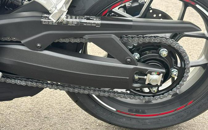 2026 Honda® CBR650R E-CLUTCH E-Clutch