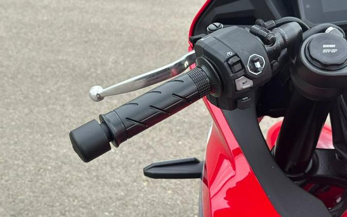 2026 Honda® CBR650R E-CLUTCH E-Clutch