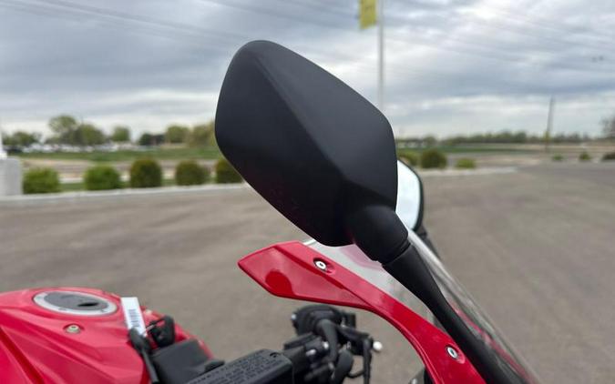 2026 Honda® CBR650R E-CLUTCH E-Clutch