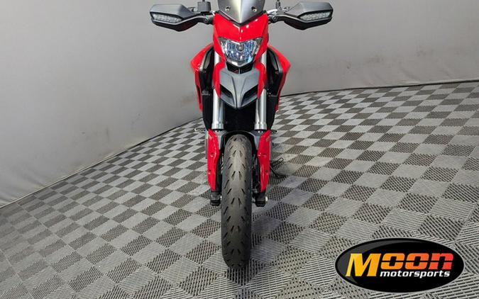 2016 Ducati Hypermotard 939 Red