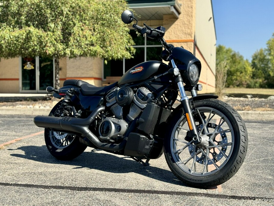 2024 Harley-Davidson Nightster™ Black Denim