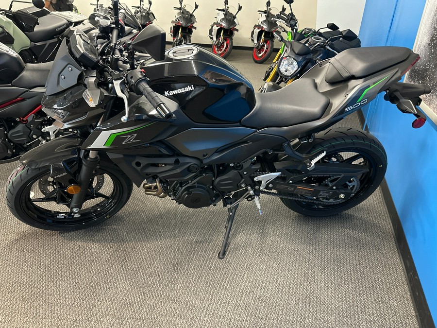 2025 Kawasaki Z500 ABS