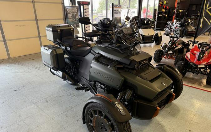 2025 Can-Am Canyon? Redrock