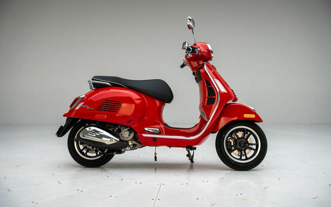 2027 Vespa GTS 310 Super