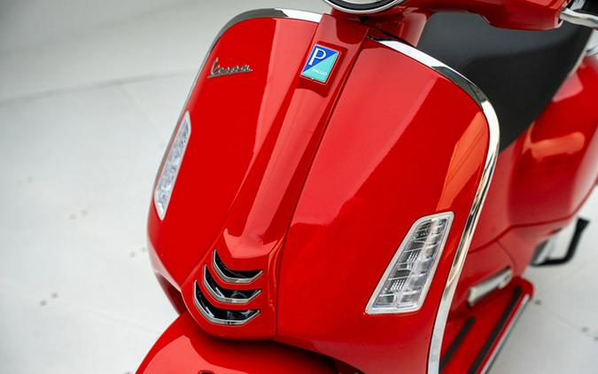 2027 Vespa GTS 310 Super