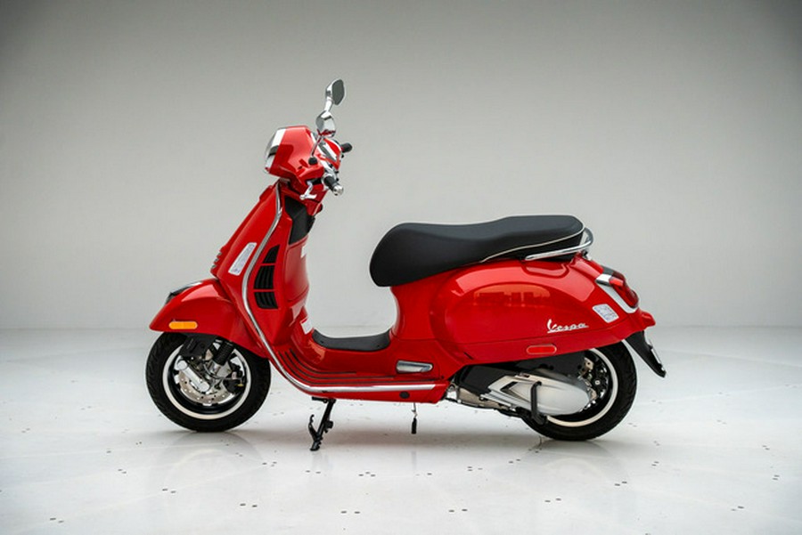 2027 Vespa GTS 310 Super