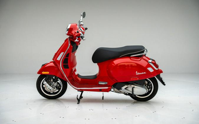 2027 Vespa GTS 310 Super