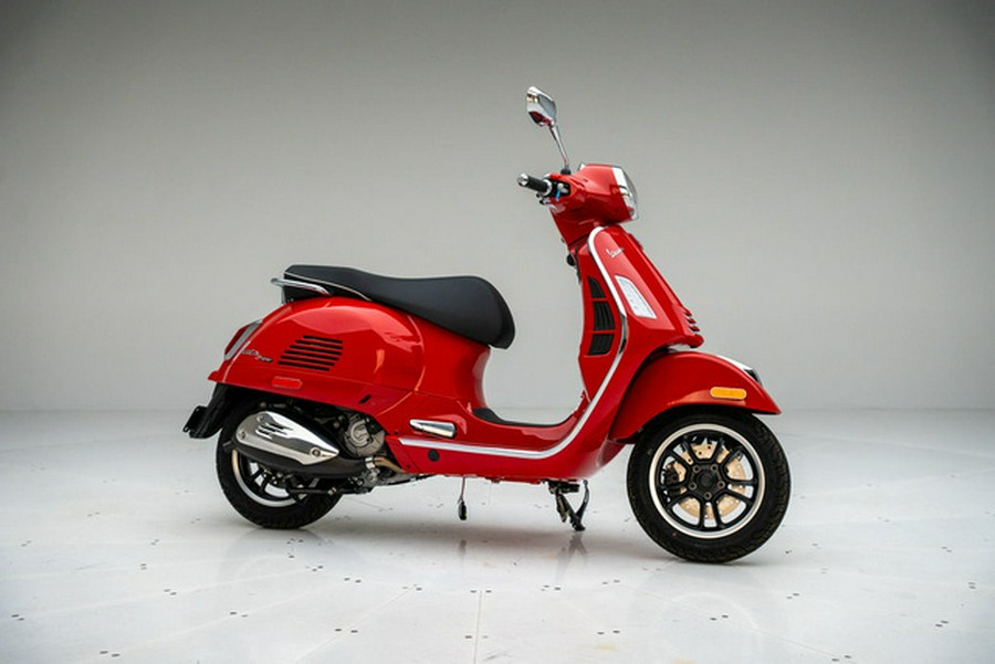 2027 Vespa GTS 310 Super
