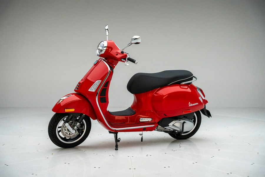 2027 Vespa GTS 310 Super