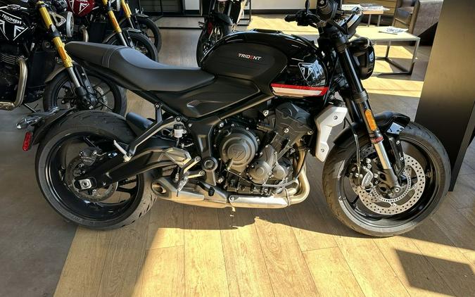 2023 Triumph Trident 660 Sapphire Black