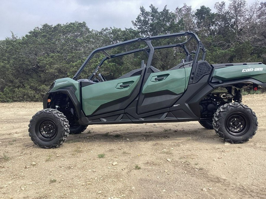 2024 Can-Am™ Commander MAX DPS 700