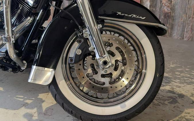 2009 Harley-Davidson® FLHRC - Road King® Classic