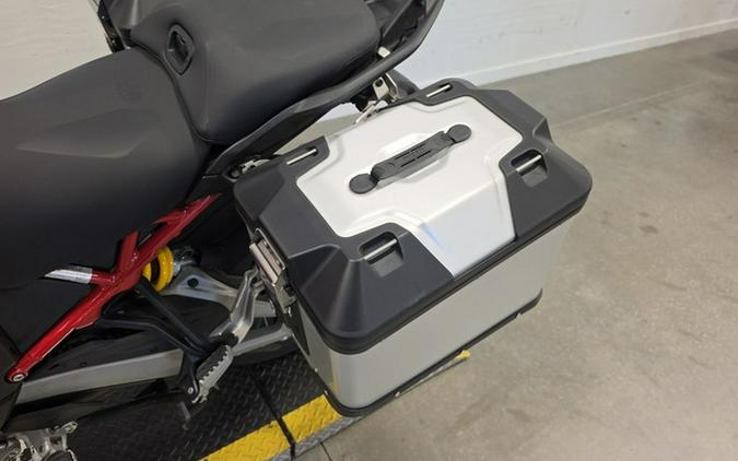 2024 Ducati Multistrada V4 S Travel & Radar Red