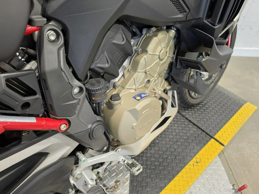 2024 Ducati Multistrada V4 S Travel & Radar Red