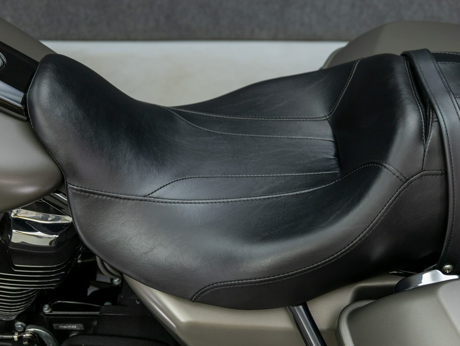 2019 HARLEY DAVIDSON FLHXS STREET GLIDE SPECIAL W/ABS