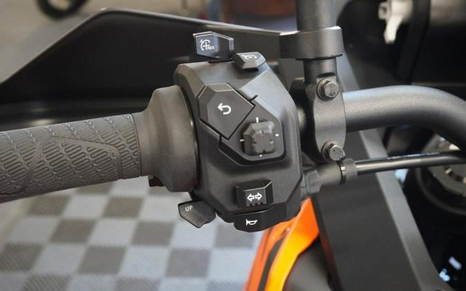 2027 KTM Super Adventure 1390 S EVO