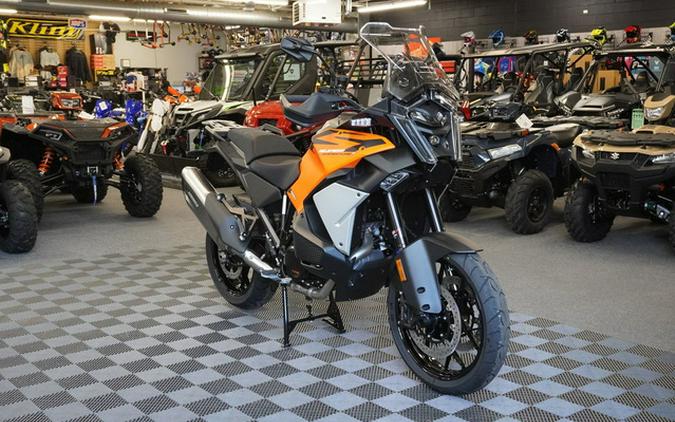 2027 KTM Super Adventure 1390 S EVO