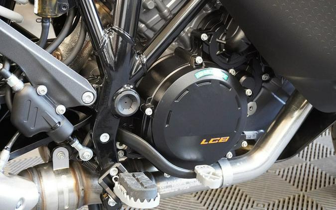 2027 KTM Super Adventure 1390 S EVO