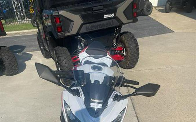 2026 Kawasaki Ninja® 300 ABS