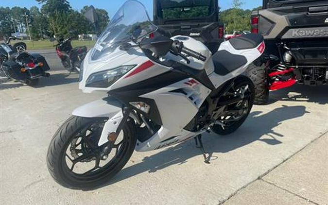 2026 Kawasaki Ninja® 300 ABS