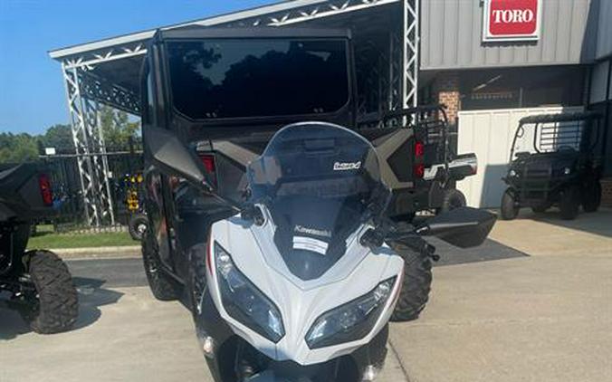 2026 Kawasaki Ninja® 300 ABS
