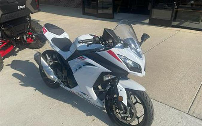 2026 Kawasaki Ninja® 300 ABS