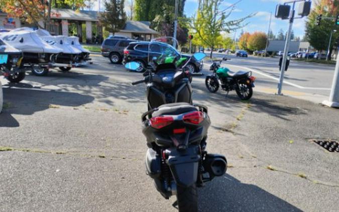 2025 Yamaha XMAX