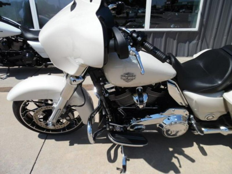 2022 Harley-Davidson® FLHXS - Street Glide® Special