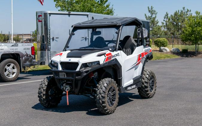 2017 Polaris GENERAL™ 1000 EPS White Lightning