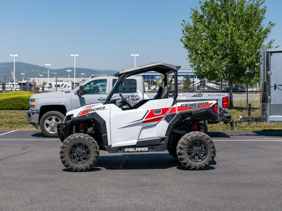 2017 Polaris GENERAL™ 1000 EPS White Lightning