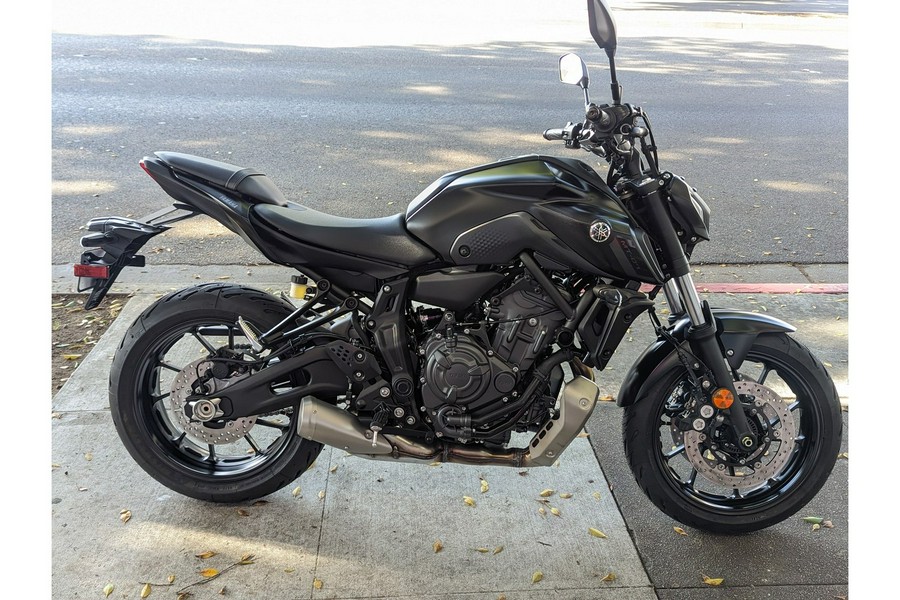 2024 Yamaha MT-07 CA