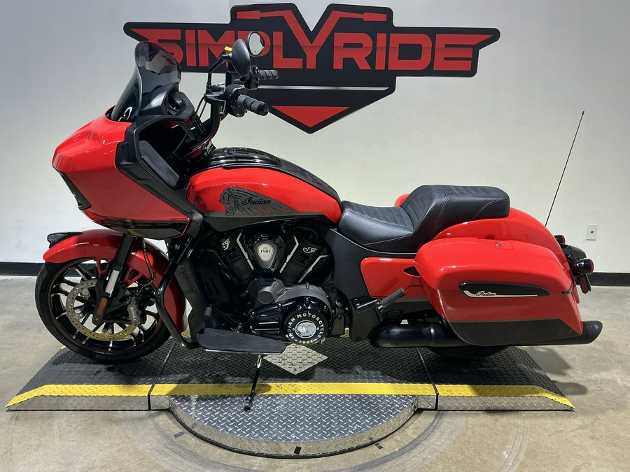 2023 Indian Motorcycle Challenger® Dark Horse®