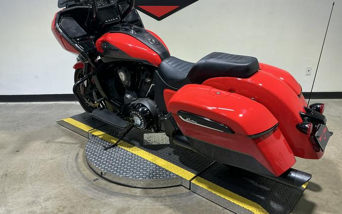 2023 Indian Motorcycle Challenger® Dark Horse®