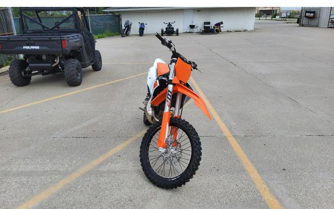 2023 KTM SX 300