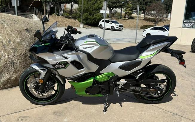 2024 Kawasaki Ninja 7 Hybrid ABS