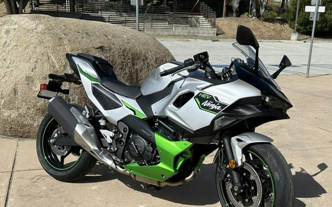 2024 Kawasaki Ninja 7 Hybrid ABS