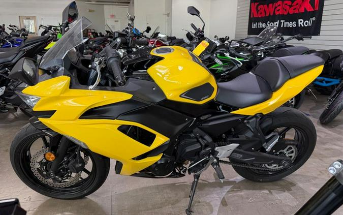 2024 Kawasaki Ninja 650 Base