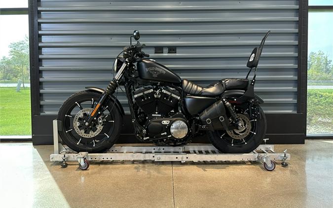 2017 Harley-Davidson Sportster Iron 883