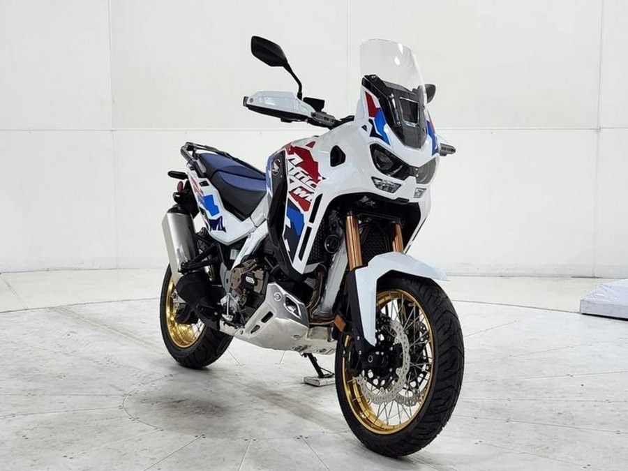 2025 Honda® Africa Twin Adventure Sports ES DCT