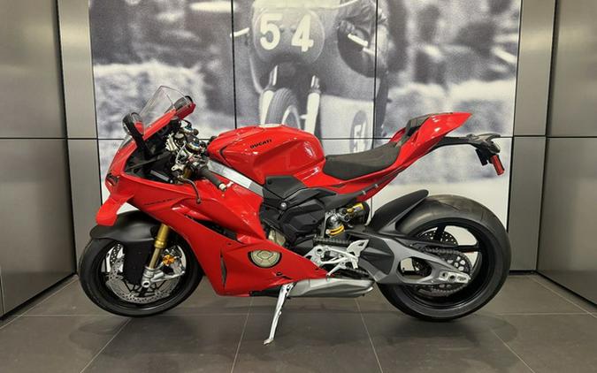 2025 Ducati Panigale V4 S Ducati Red
