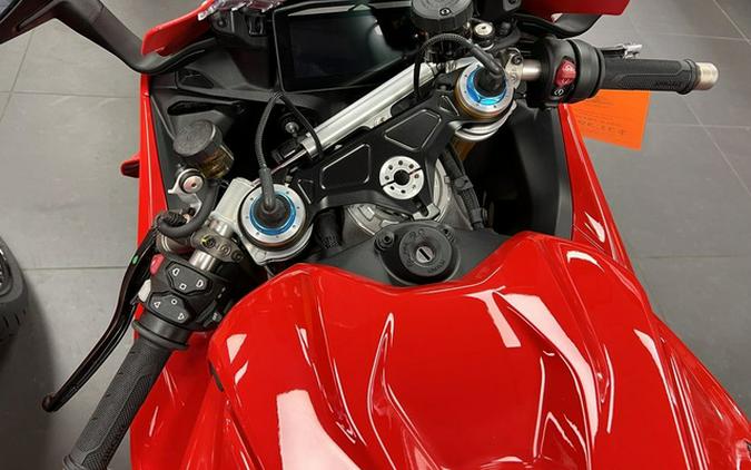2025 Ducati Panigale V4 S Ducati Red