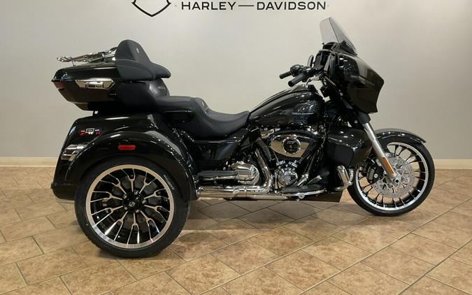 2026 Harley-Davidson® Street Glide 3 Limited Midnight Ember Chrome Trim FLHLT