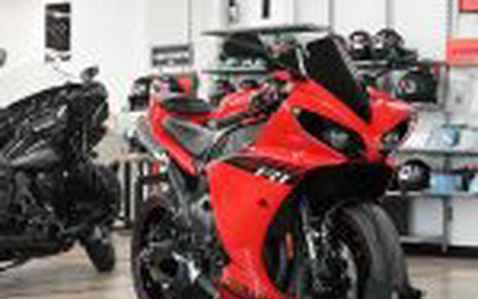2014 Yamaha R1