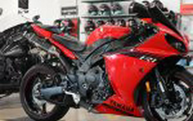 2014 Yamaha R1