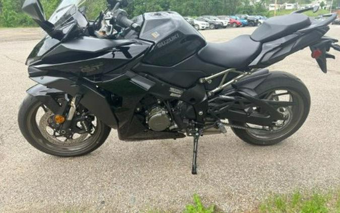 2024 Suzuki GSX-S1000GT