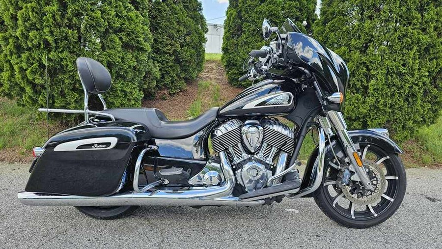 2019 Indian Motorcycle® Chieftain® Limited Thunder Black Pearl