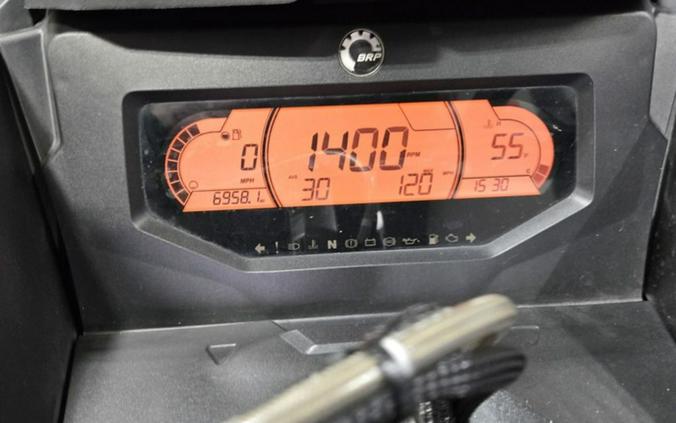 2025 Can-Am Defender MAX DPS HD9