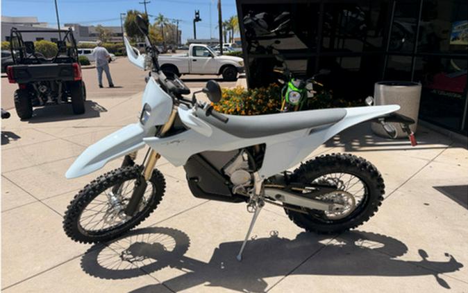 2026 Stark VARG EX 80 hp Medium 165-200lbs (Enduro)